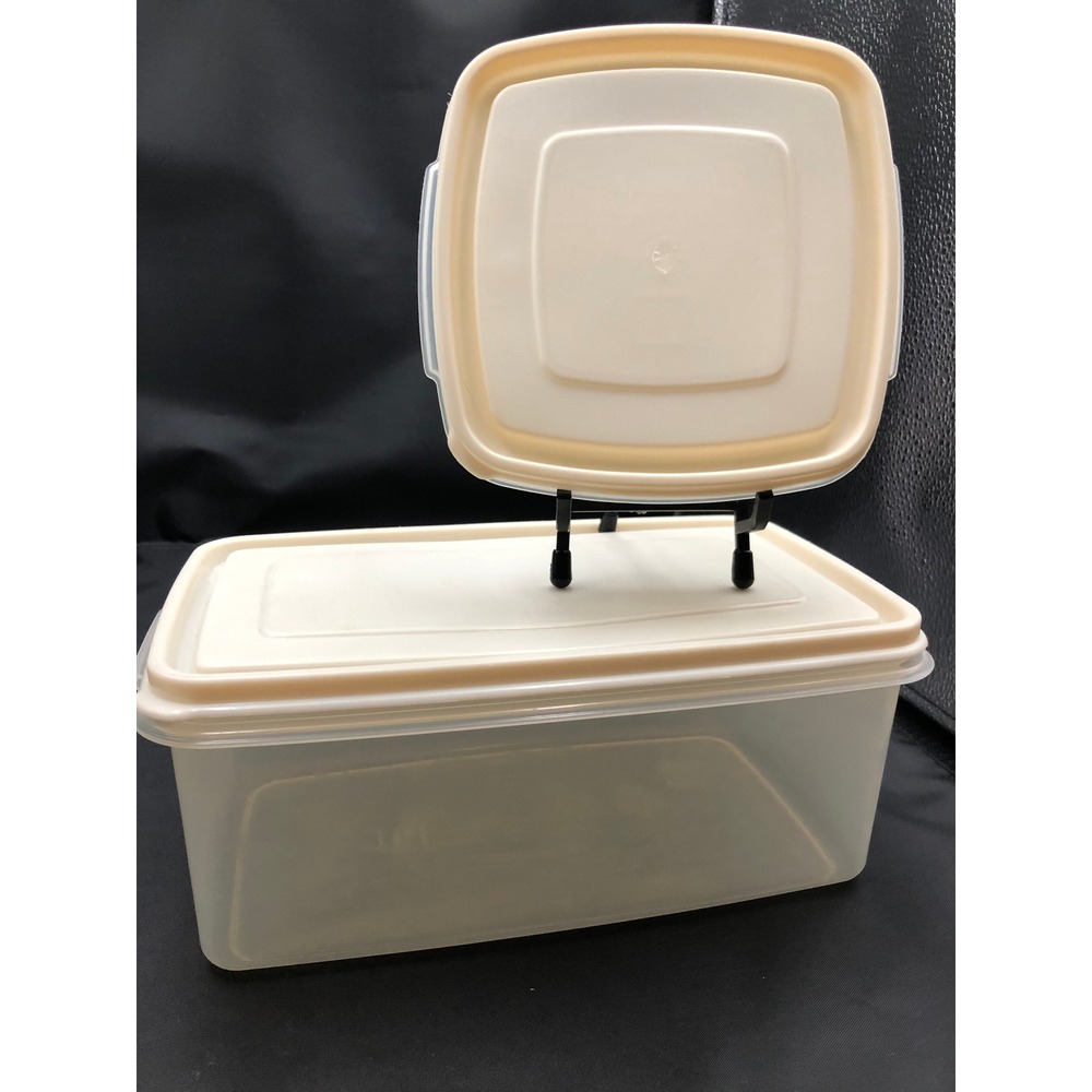 Vtg Rubbermaid Servin Saver Food Storage Set 12 Cup Rectangular 2 Cup Sq Almond